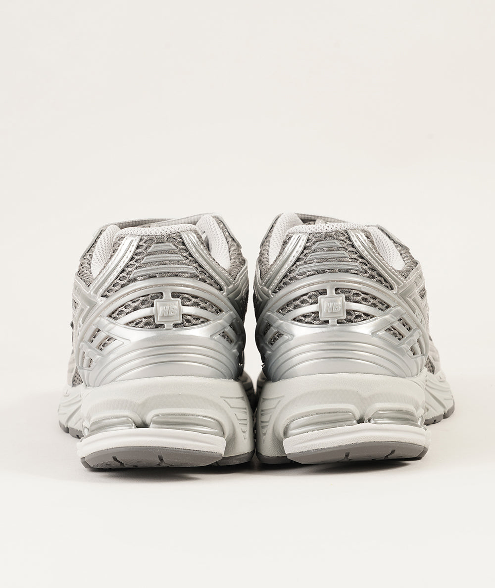 
                  
                    NEW BALANCE NEW BALANCE 1906
                  
                