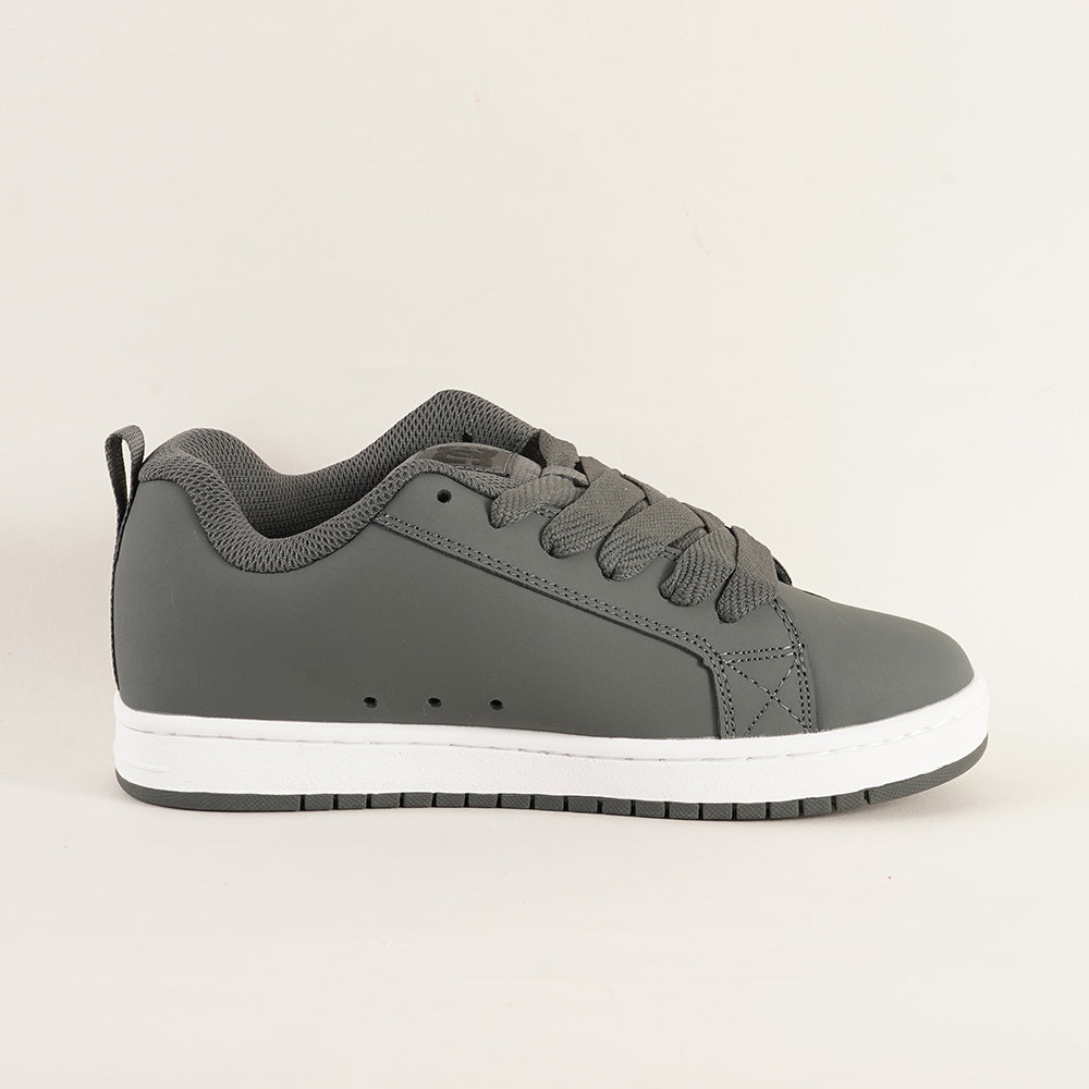 
                  
                    DCSHOECOUSA COURT GRAFFIK
                  
                