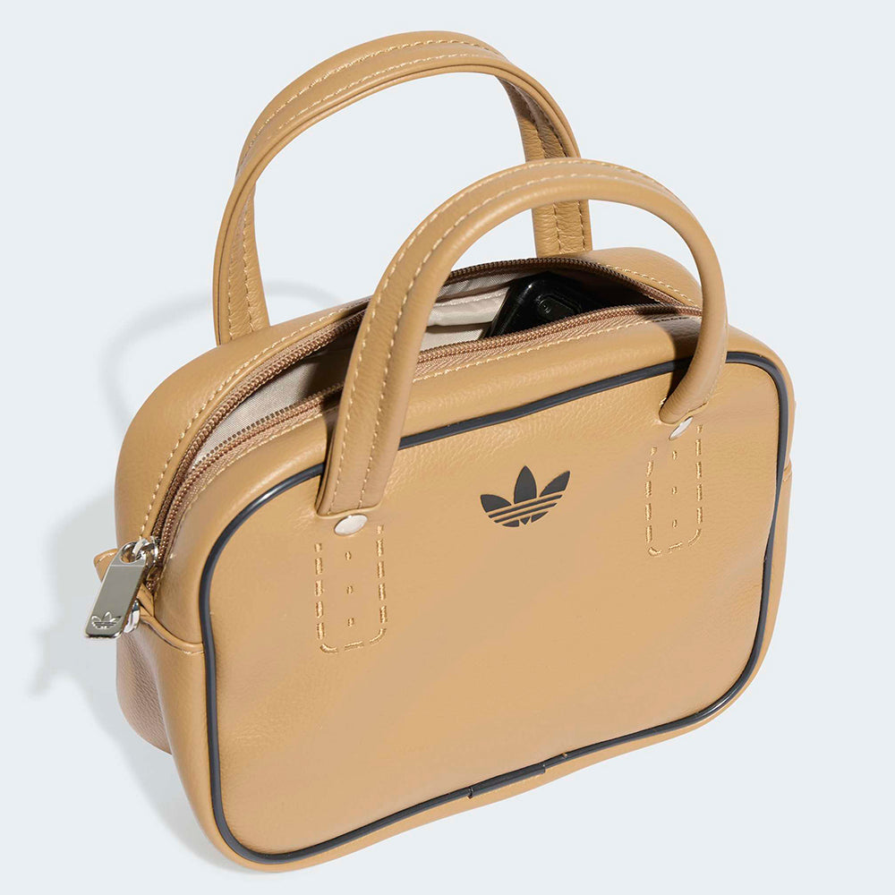 
                  
                    ADIDAS BORSA ADICOLOR XS
                  
                