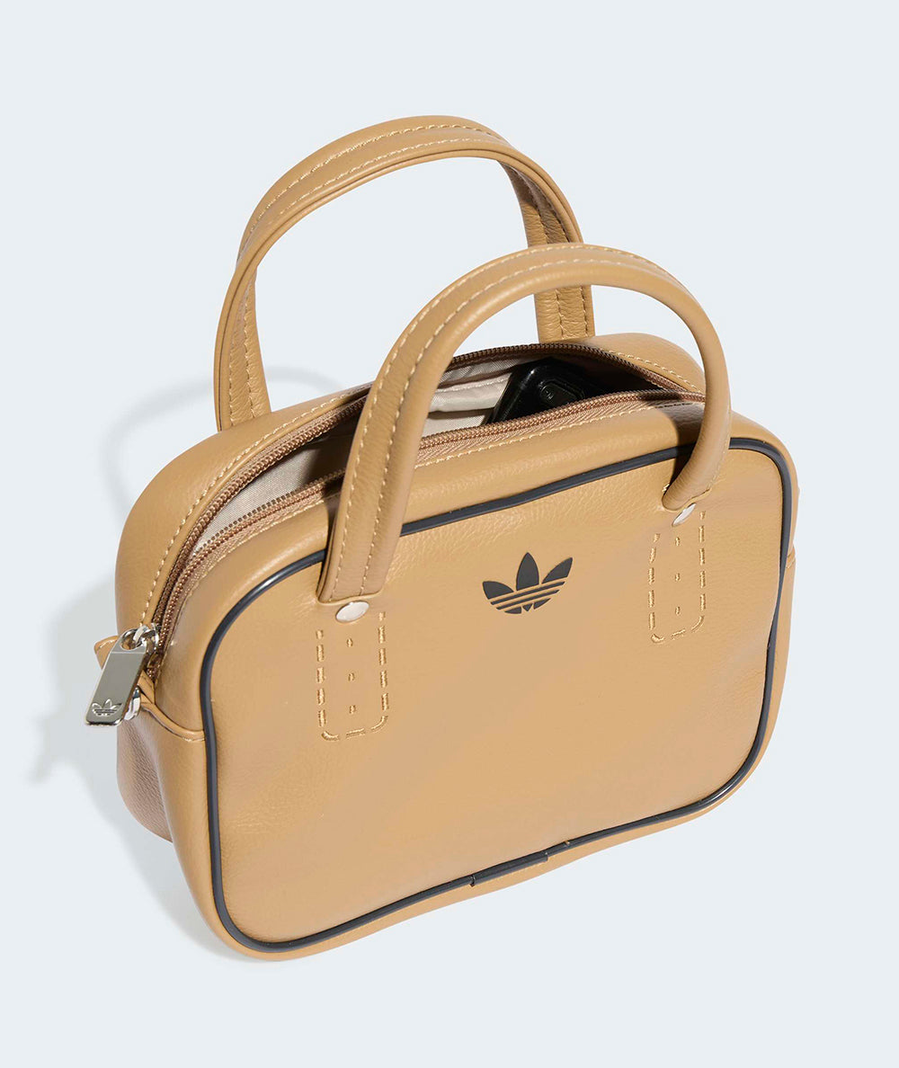 
                  
                    ADIDAS BORSA ADICOLOR XS
                  
                