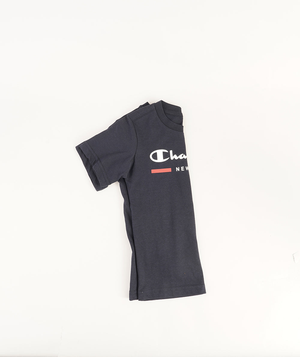 
                  
                    CHAMPION T-SHIRT
                  
                