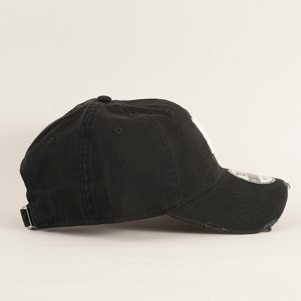 
                  
                    NEW ERA BERRETTO
                  
                