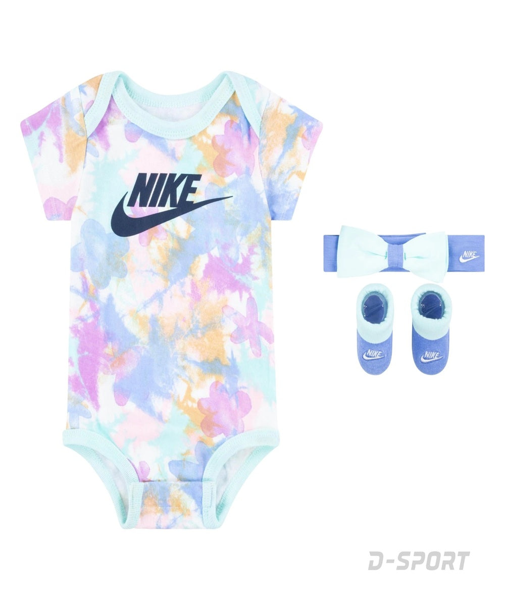 
                  
                    NIKE SET
                  
                