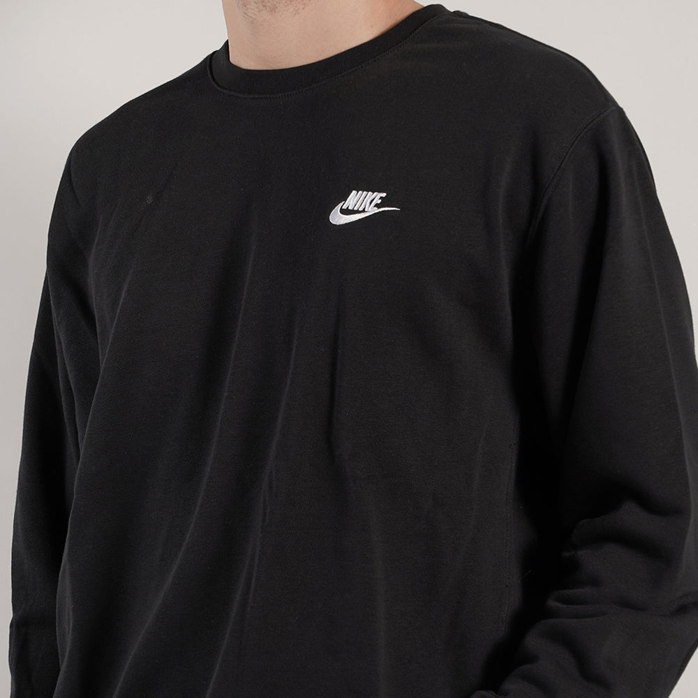 
                  
                    NIKE SPORTWEAR CLUB
                  
                