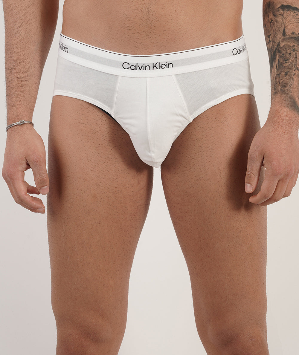 
                  
                    CALVIN KLEIN HIP BRIEF 3PK
                  
                