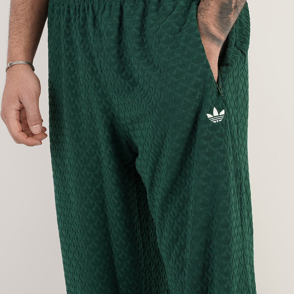 
                  
                    ADIDAS Q12 MONOGRAM
                  
                