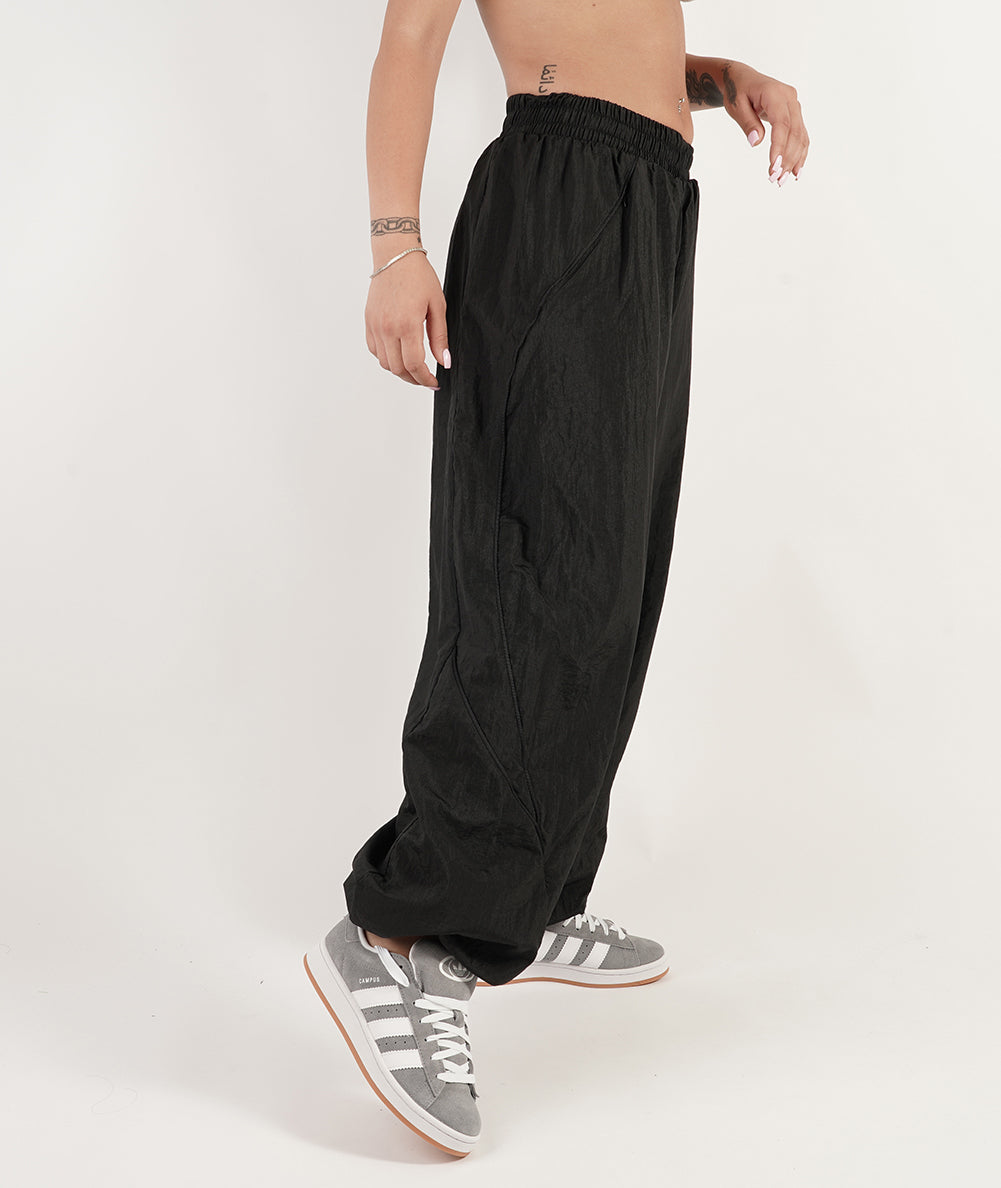 
                  
                    ADIDAS WOVEN TRKPANT
                  
                