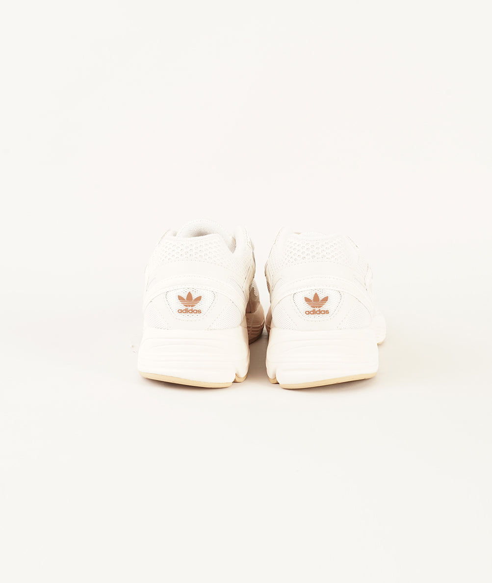
                  
                    ADIDAS ASTIR W
                  
                