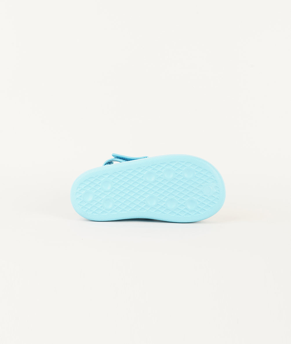 
                  
                    ADIDAS ADIFOM ADILETTE
                  
                