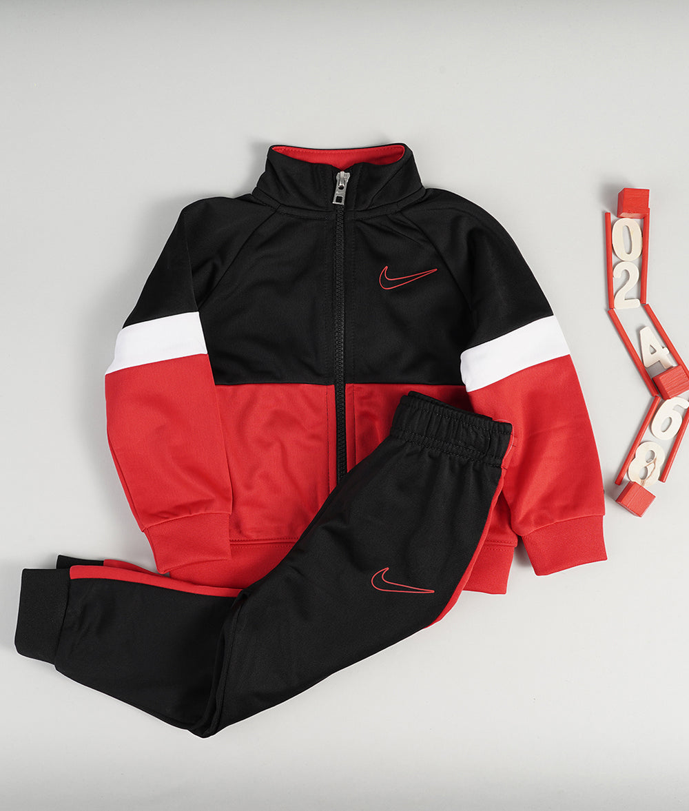NIKE TUTA COMPLETA