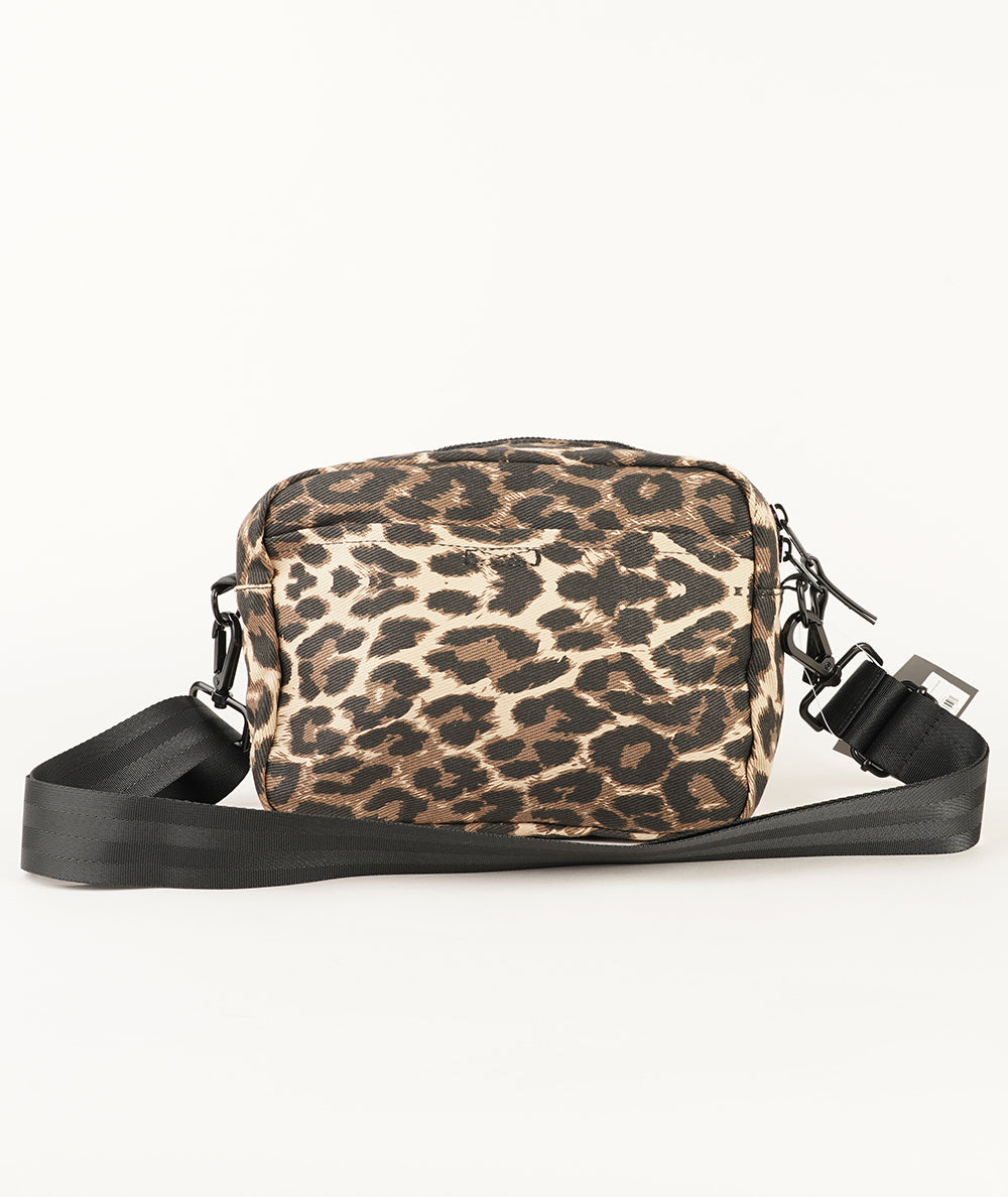 
                  
                    NEW ERA LEOPARD CANVAS
                  
                