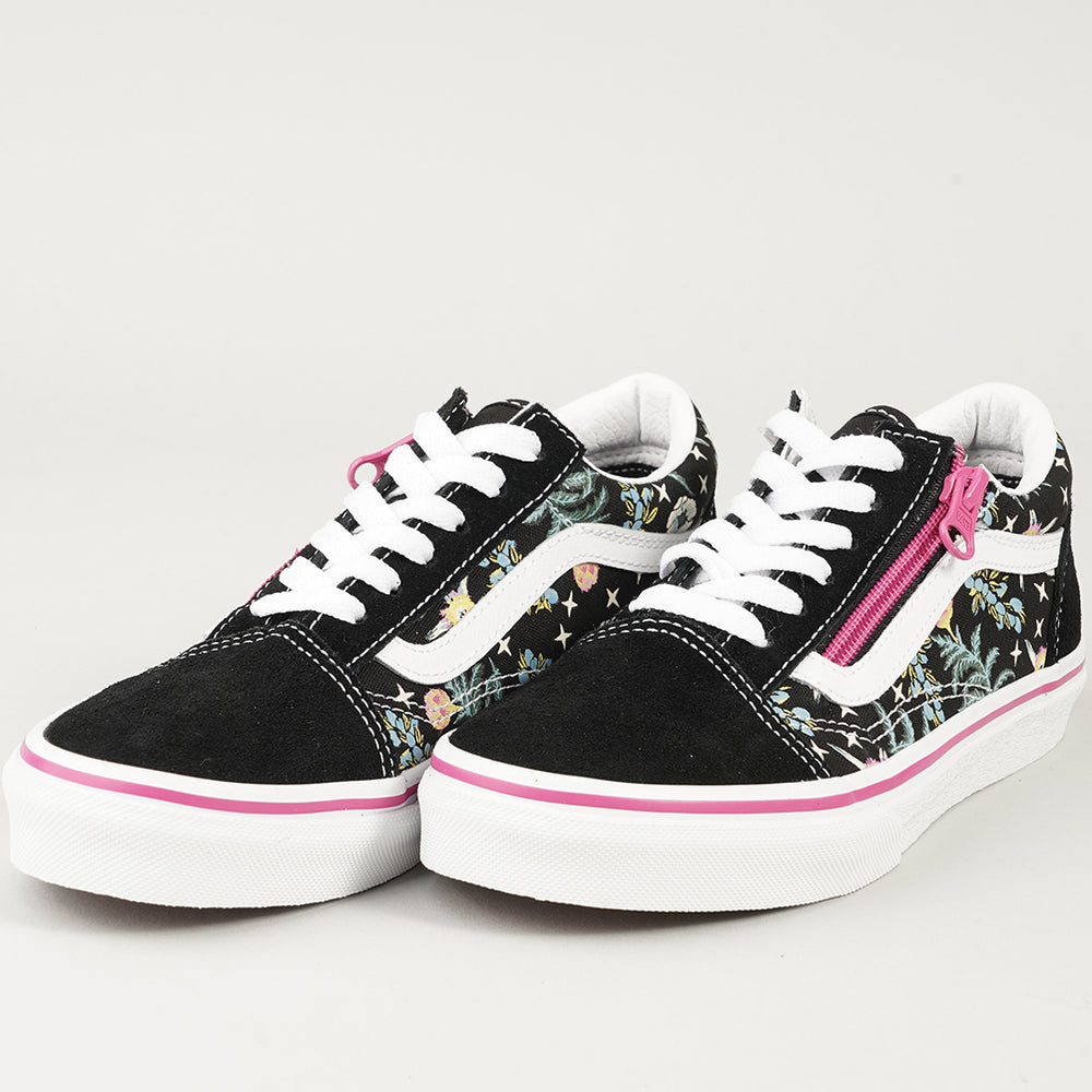 
                  
                    VANS OLD SKOOL
                  
                