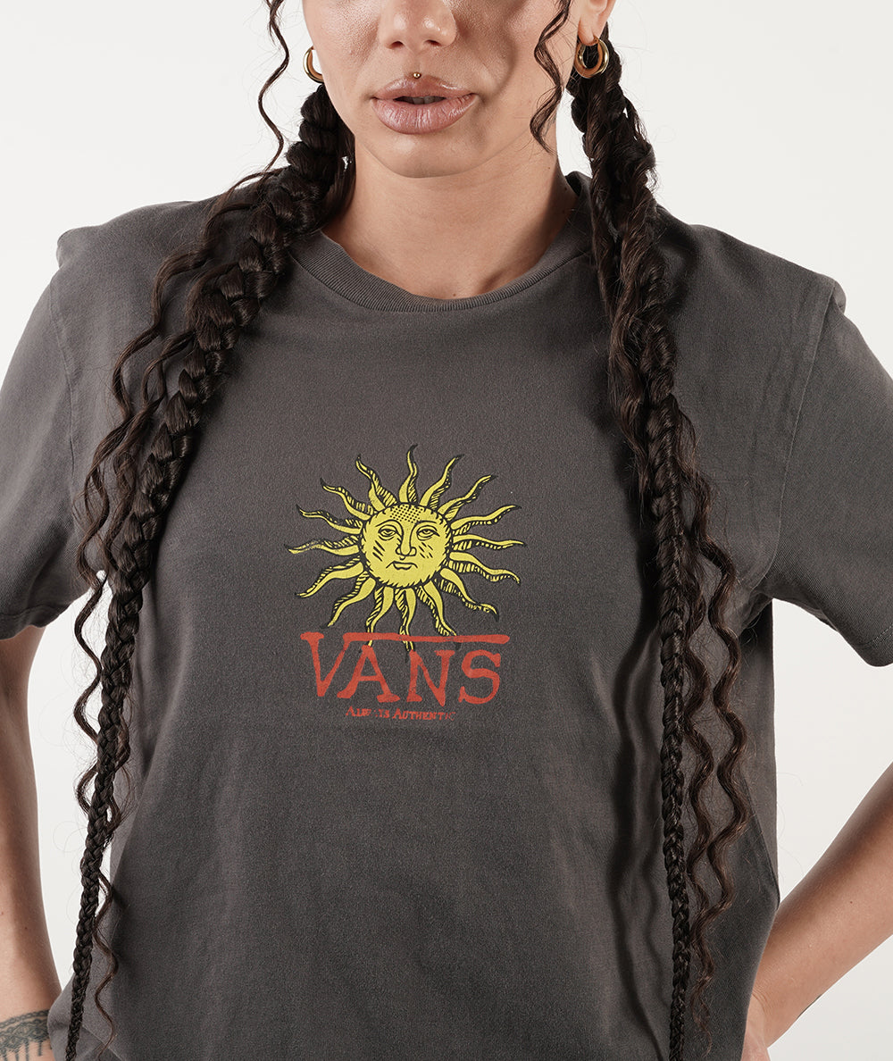 
                  
                    VANS COSMIC RAY
                  
                