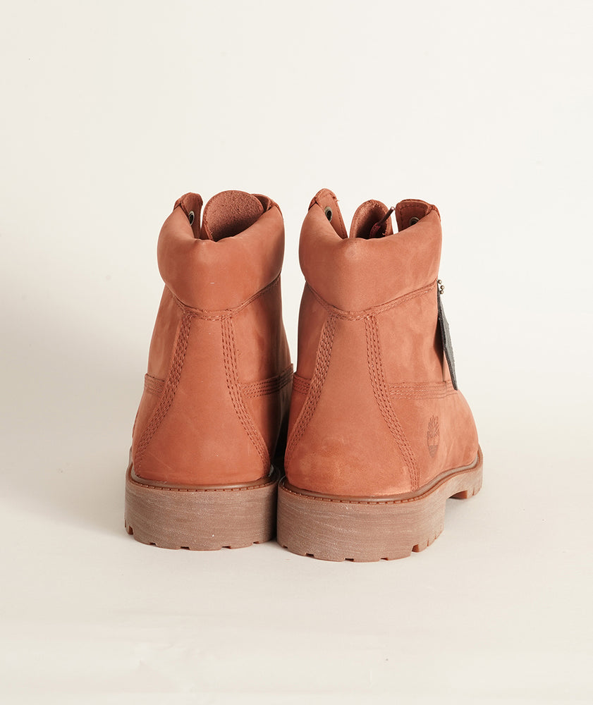 
                  
                    TIMBERLAND PREMIUM 6-INCH
                  
                
