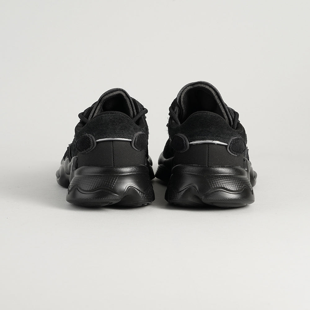 
                  
                    ADIDAS OZWEEGO
                  
                