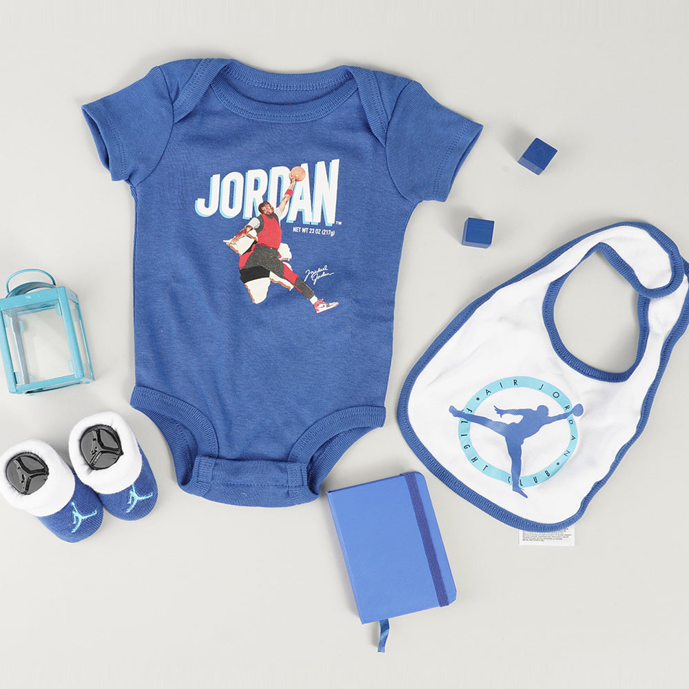 
                  
                    JORDAN HOODIE SET
                  
                