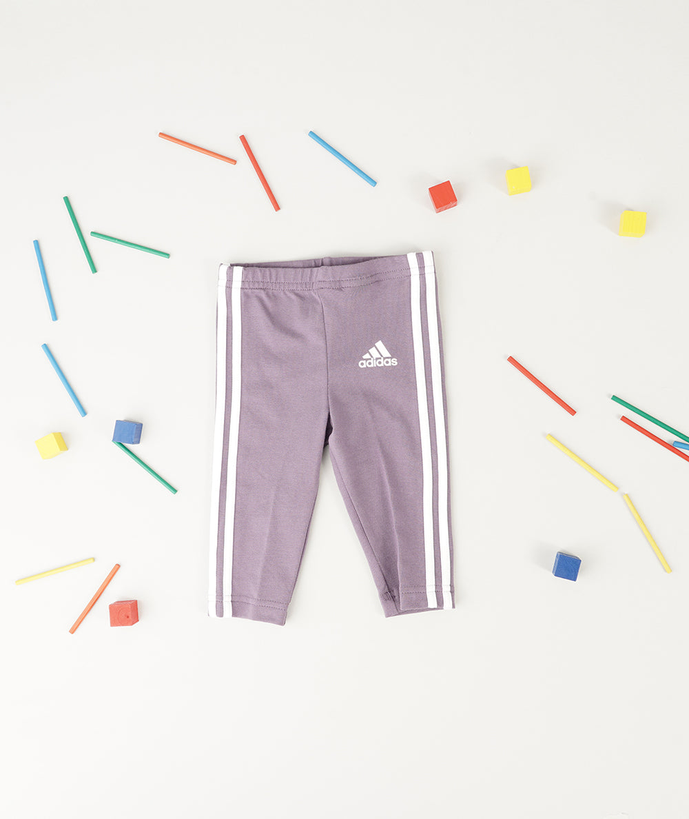 
                  
                    ADIDAS ESSENTIALS
                  
                