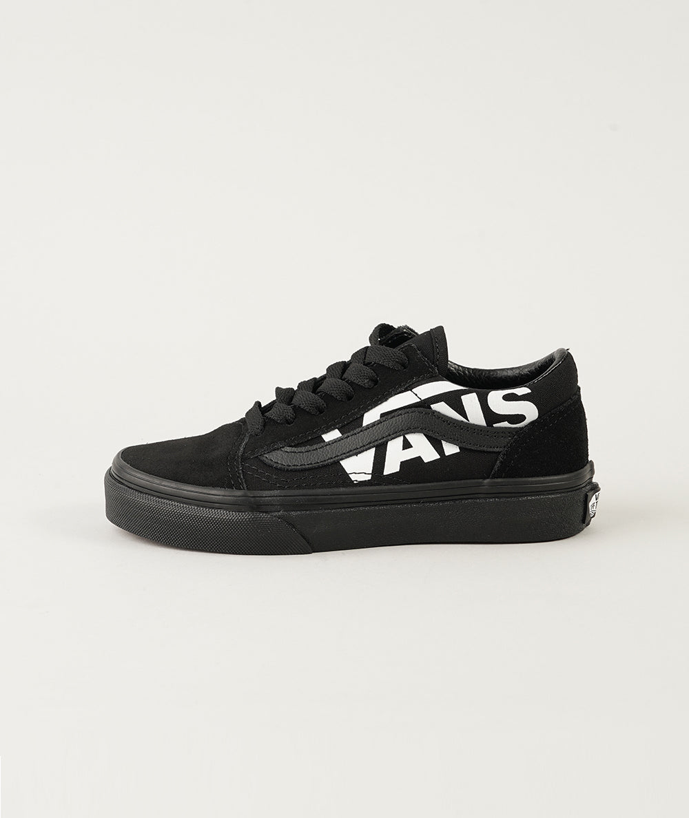
                  
                    VANS OLD SKOOL
                  
                