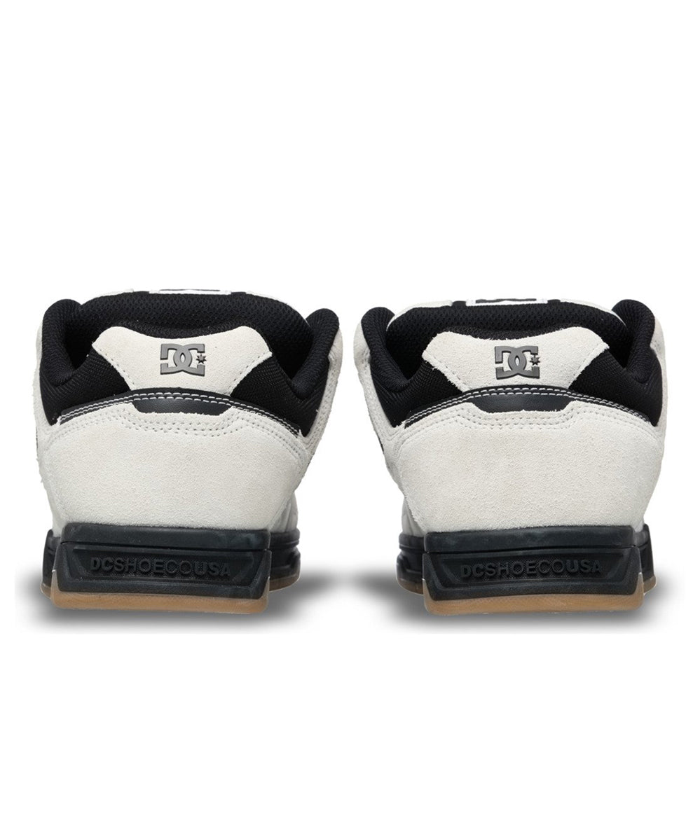 
                  
                    DCSHOECOUSA COURT GRAFFIK
                  
                