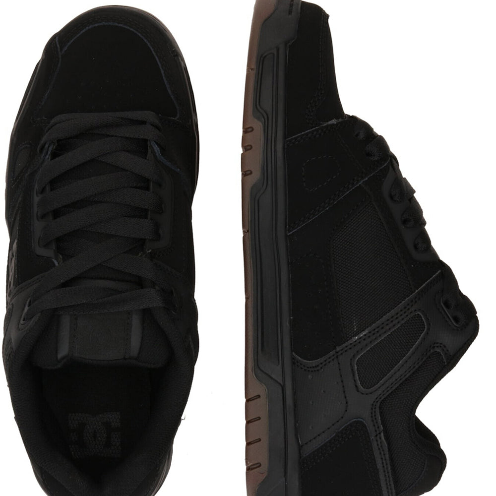 
                  
                    DCSHOECOUSA COURT GRAFFIK
                  
                