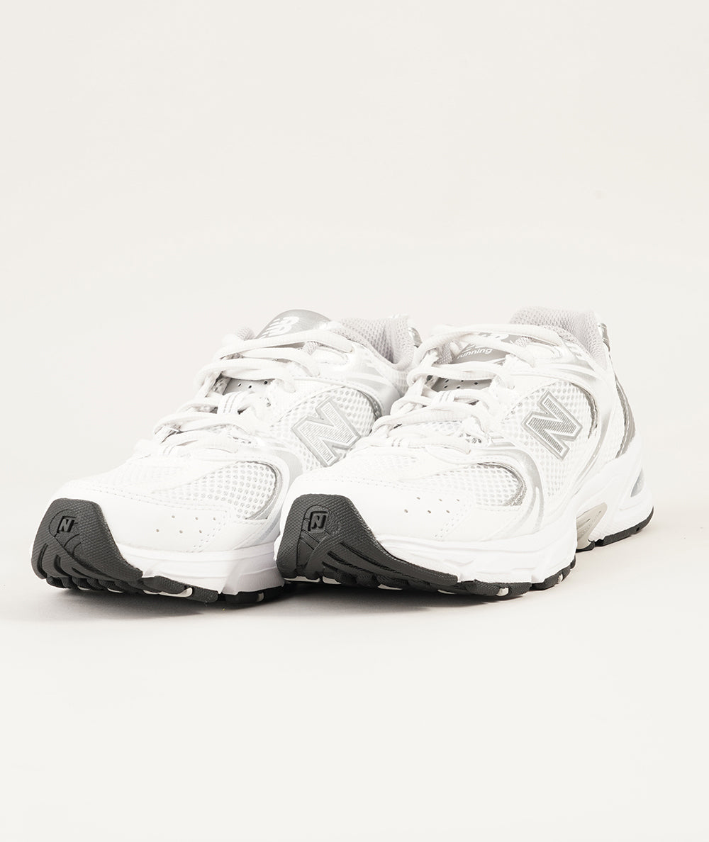 
                  
                    NEW BALANCE NEW BALANCE 530
                  
                