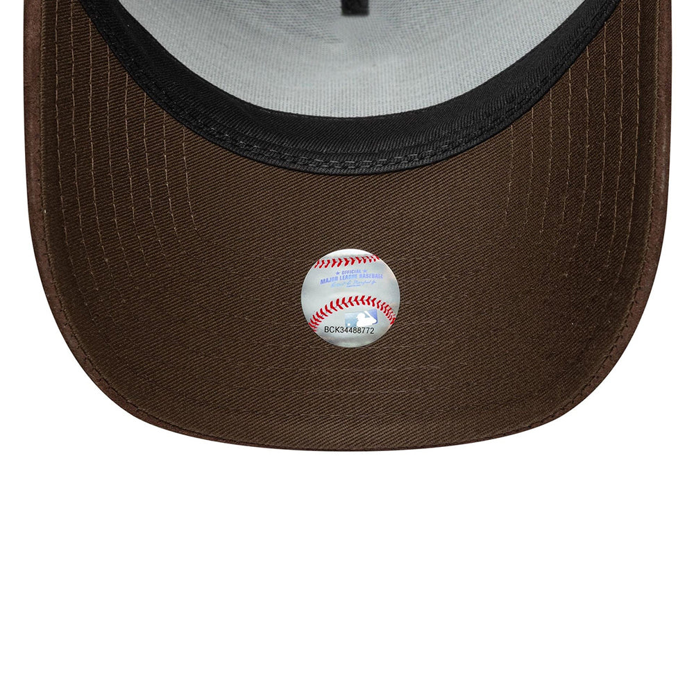
                  
                    NEW ERA SUEDE VISOR
                  
                