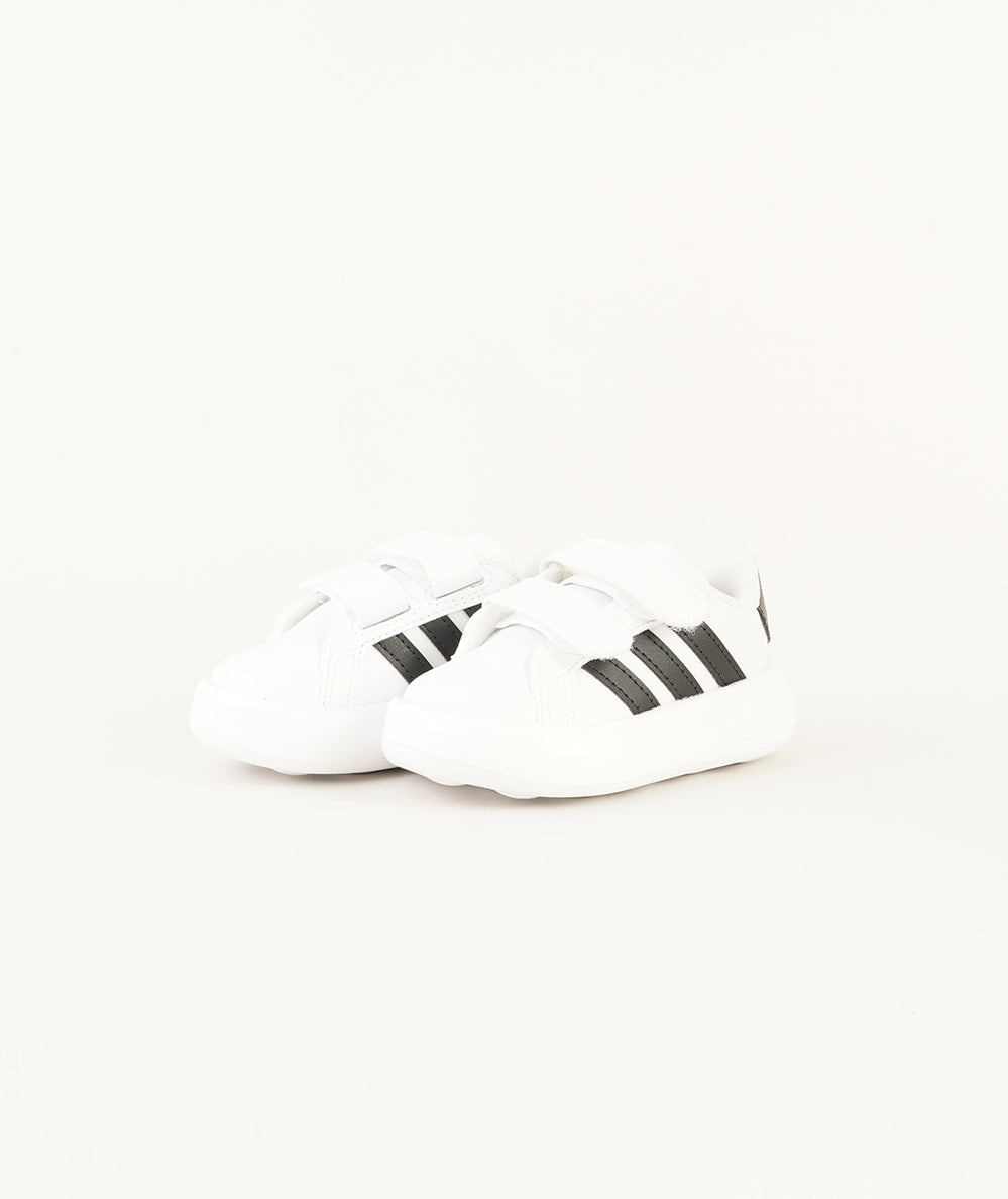 
                  
                    ADIDAS GRAND COURT
                  
                