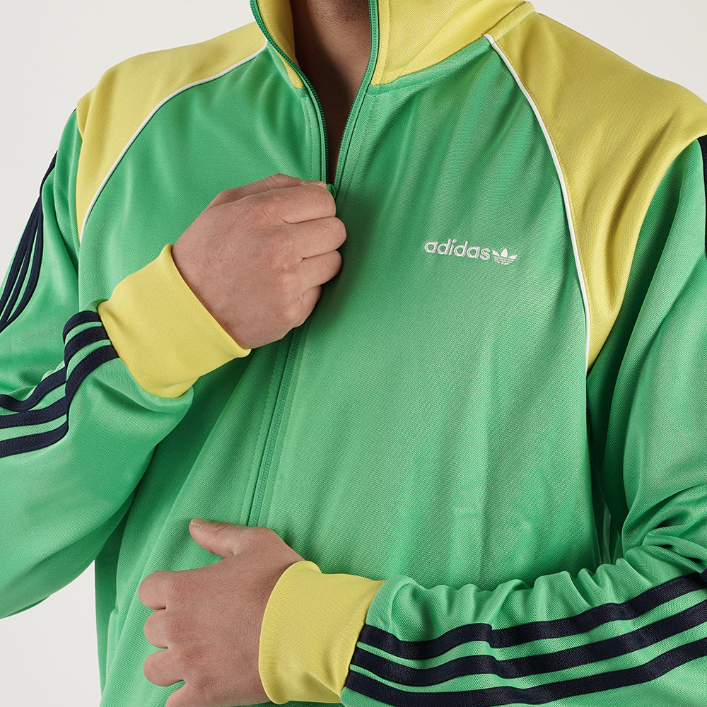 
                  
                    ADIDAS TT
                  
                