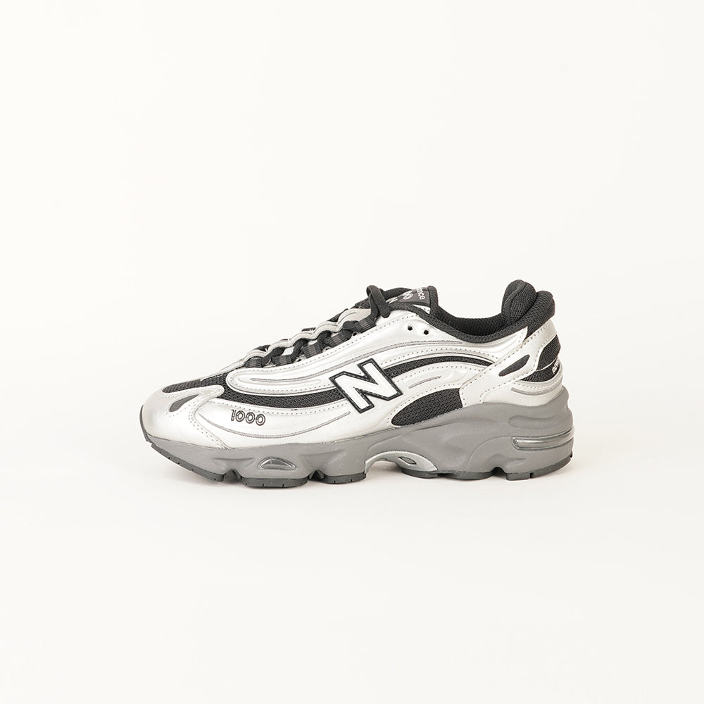 
                  
                    NEW BALANCE NEW BALANCE 1000
                  
                