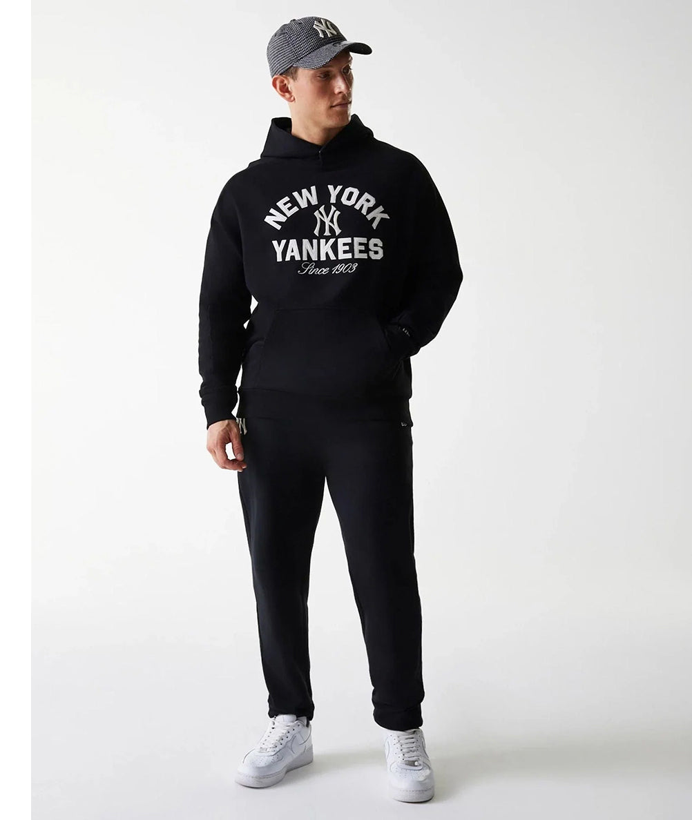 
                  
                    NEW ERA HERITAGE HOODIE
                  
                