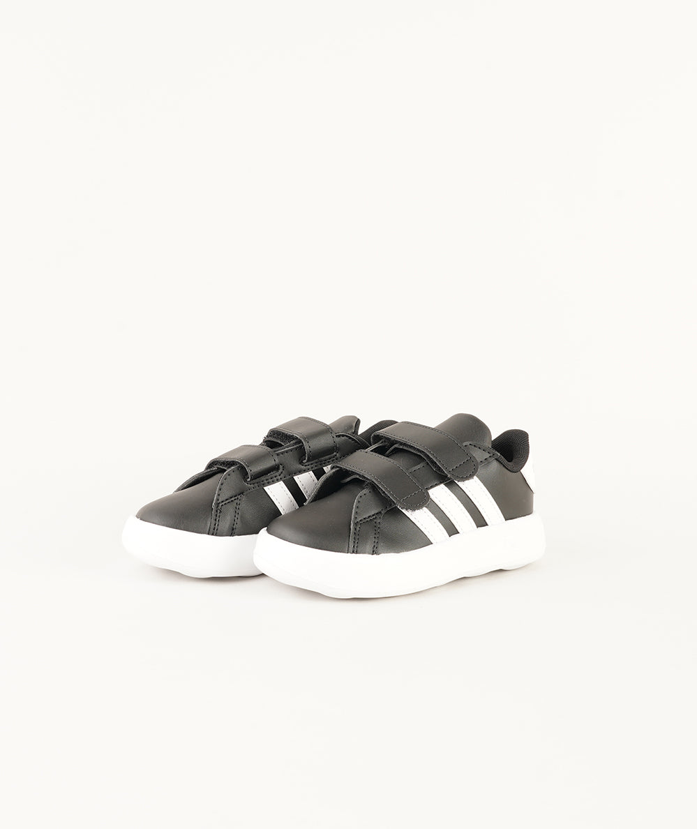 
                  
                    ADIDAS GRAND COURT
                  
                