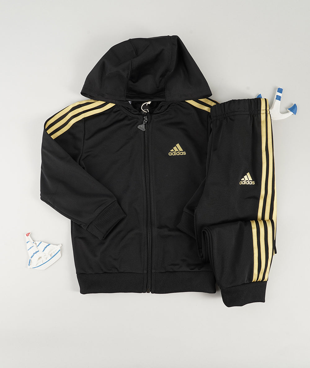 ADIDAS ESSENTIALS