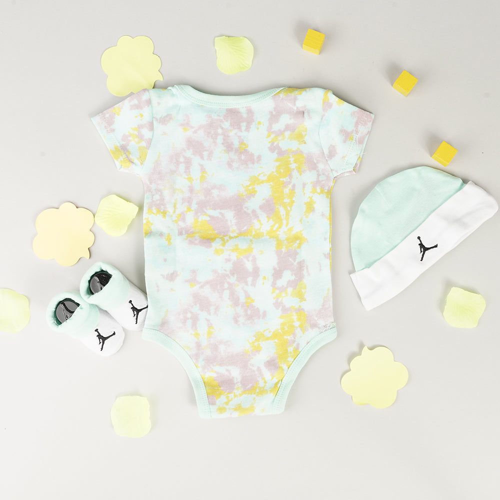 
                  
                    JORDAN HOODIE SET
                  
                