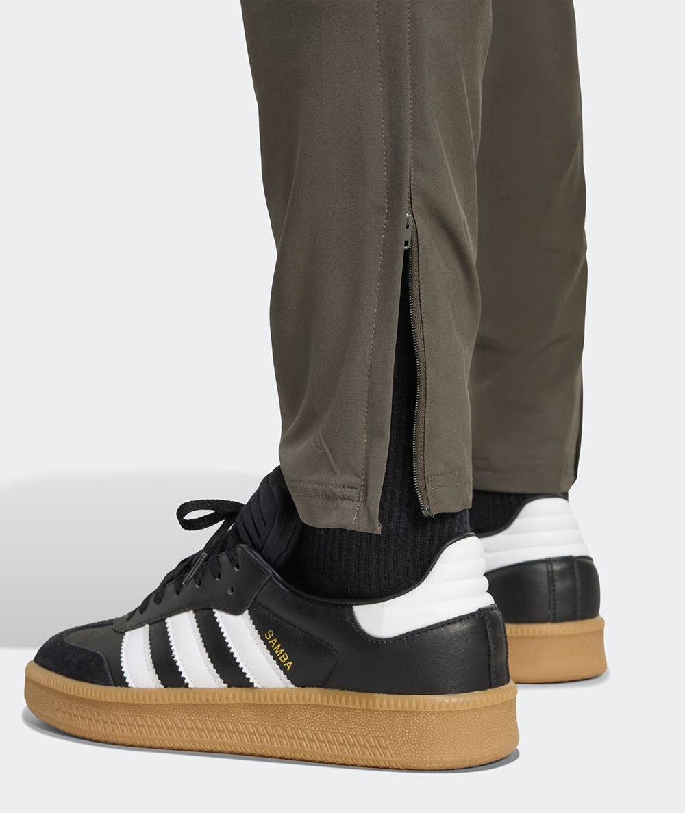 
                  
                    ADIDAS REAL C VT
                  
                