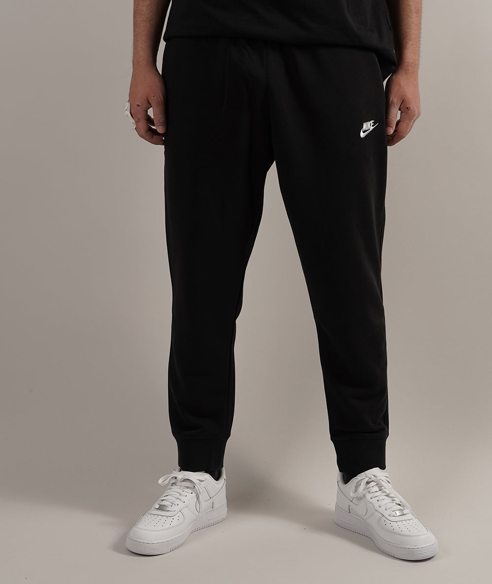 NIKE PANTALONE Sportswear Essential