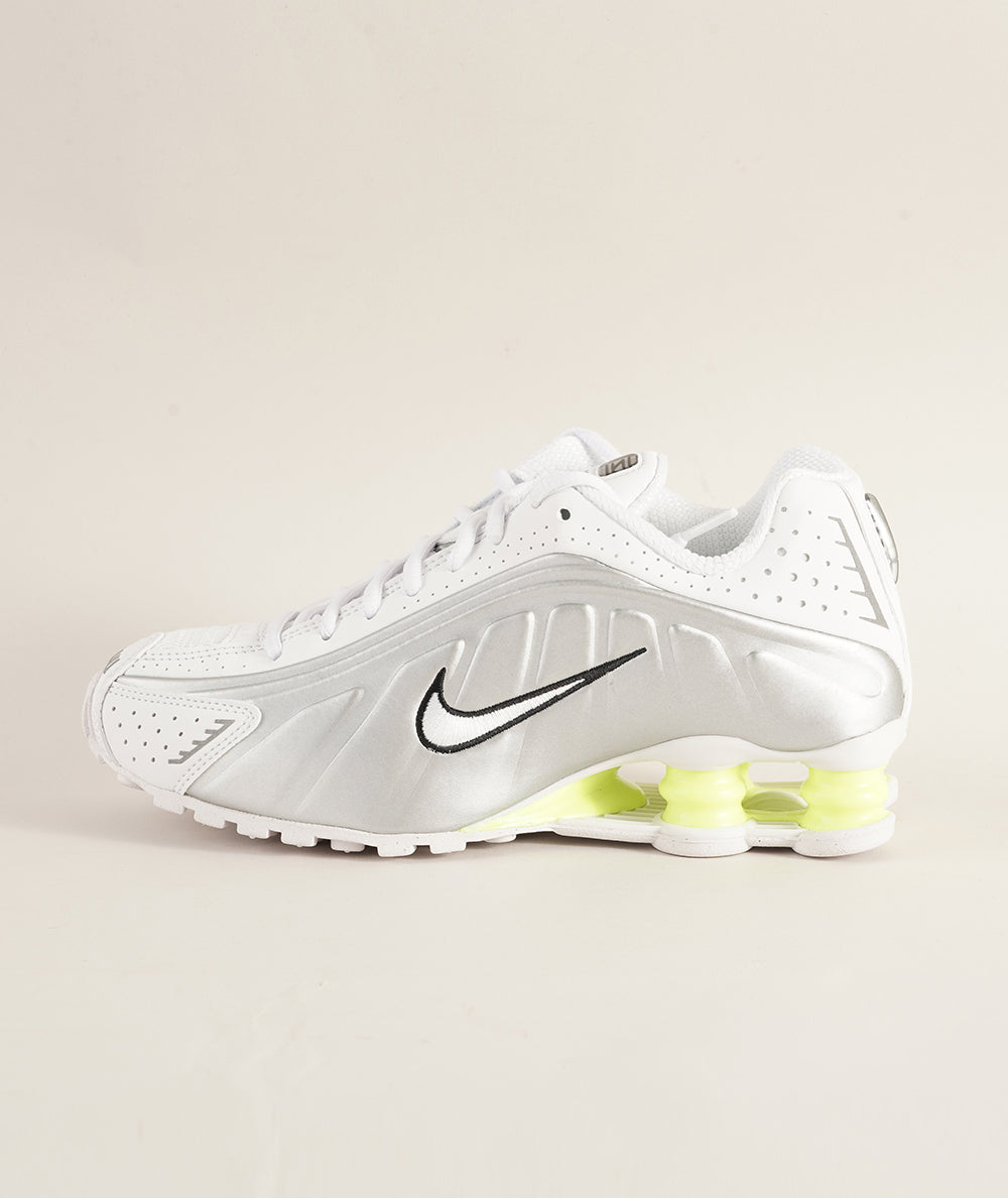 NIKE NIKE SHOX R4