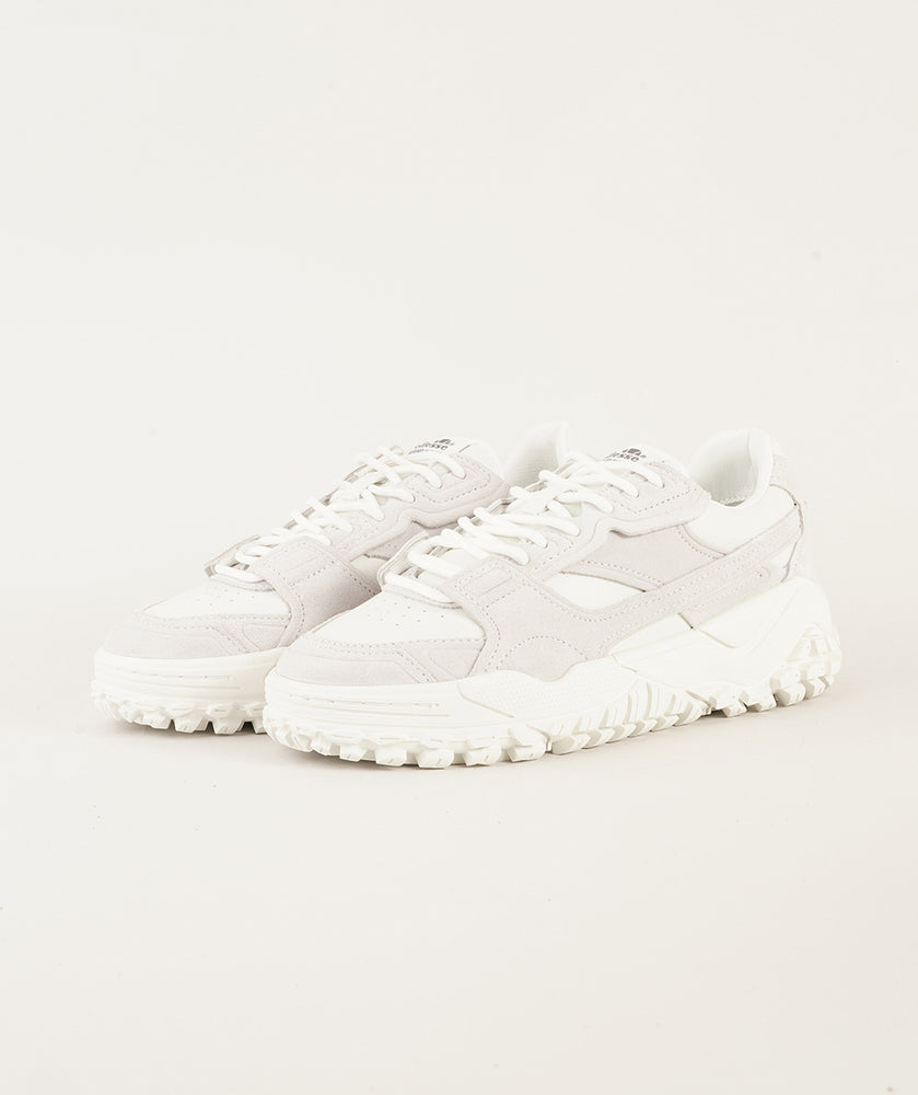 
                  
                    ELLESSE LSR LUXE
                  
                