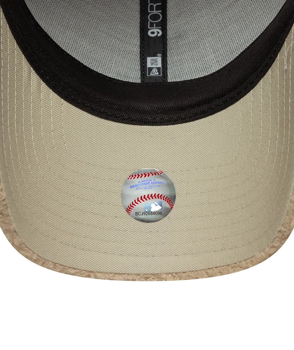 
                  
                    NEW ERA BERRETTO TEDDY LA
                  
                
