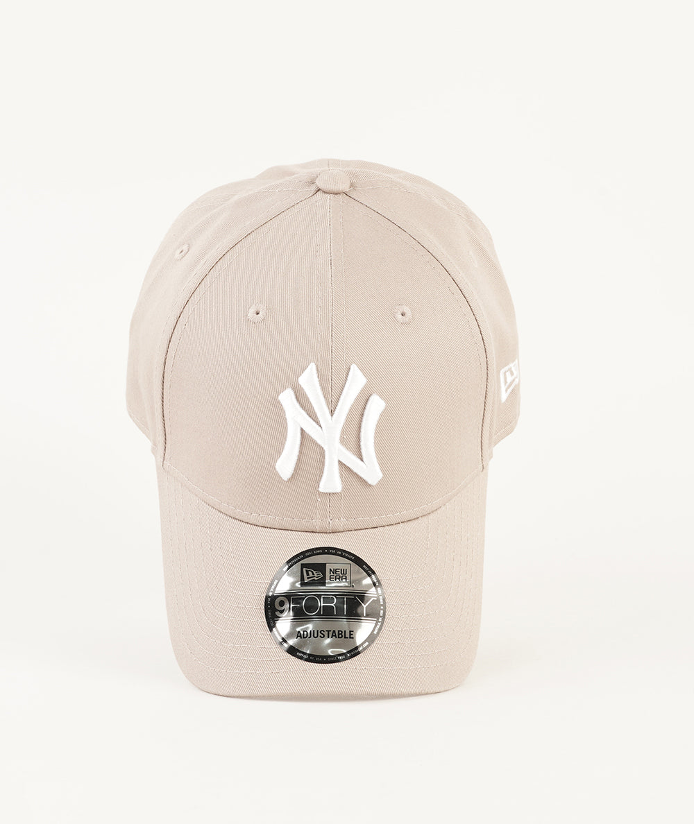 
                  
                    NEW ERA LEAGUE ESSENTIAL
                  
                