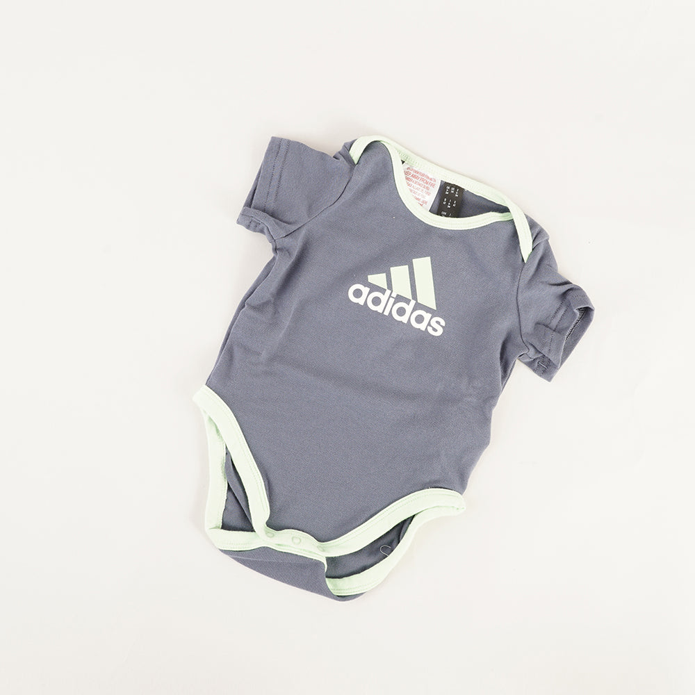 
                  
                    ADIDAS GIFT SET
                  
                