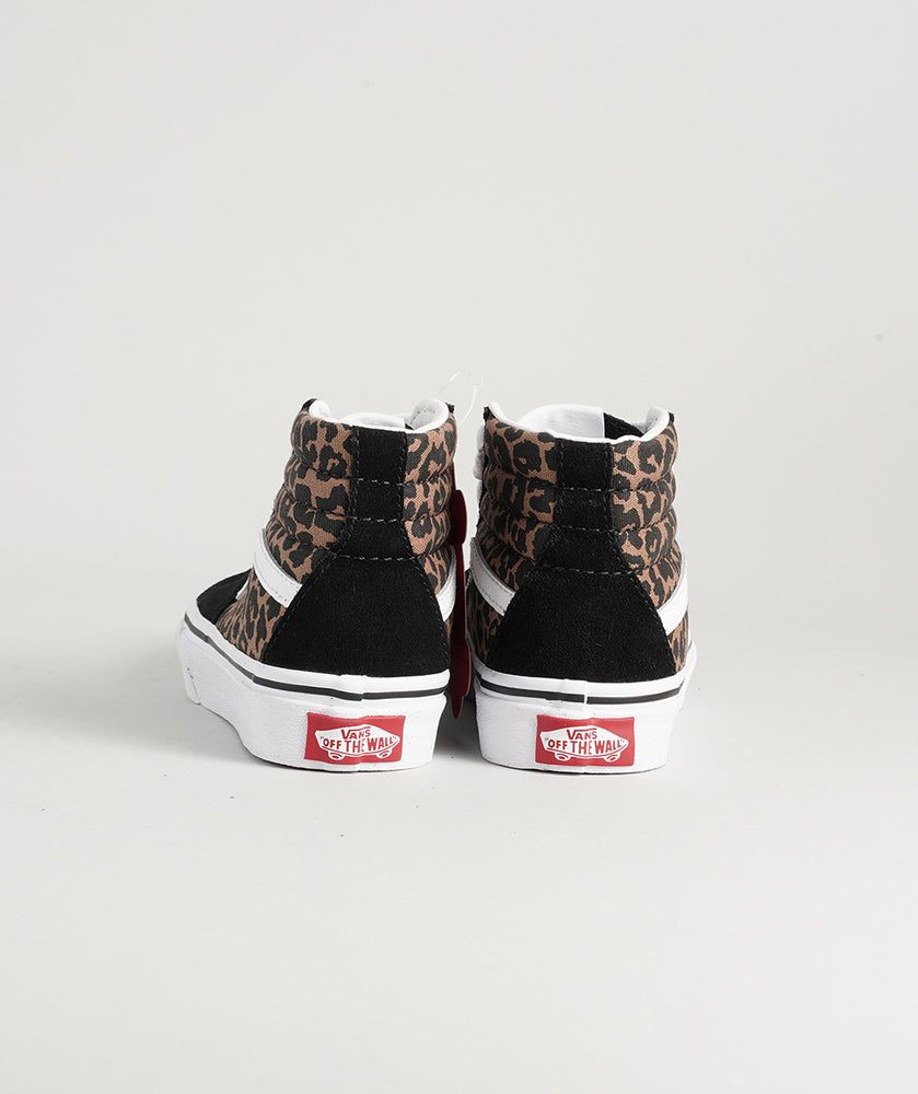 
                  
                    VANS SK8-HI
                  
                