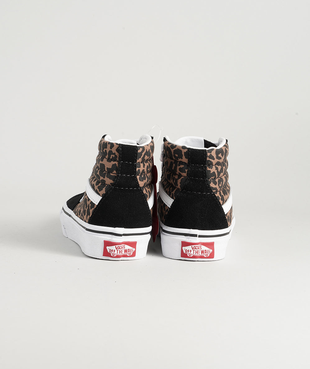 
                  
                    VANS SK8-HI
                  
                