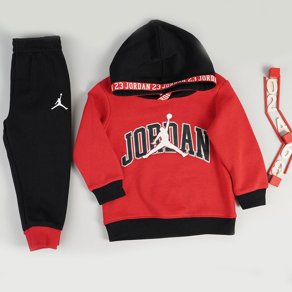 
                  
                    JORDAN COMPLETO TUTA
                  
                