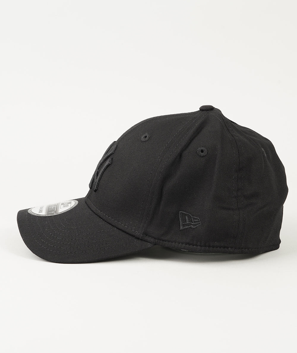 
                  
                    NEW ERA BERRETTO
                  
                