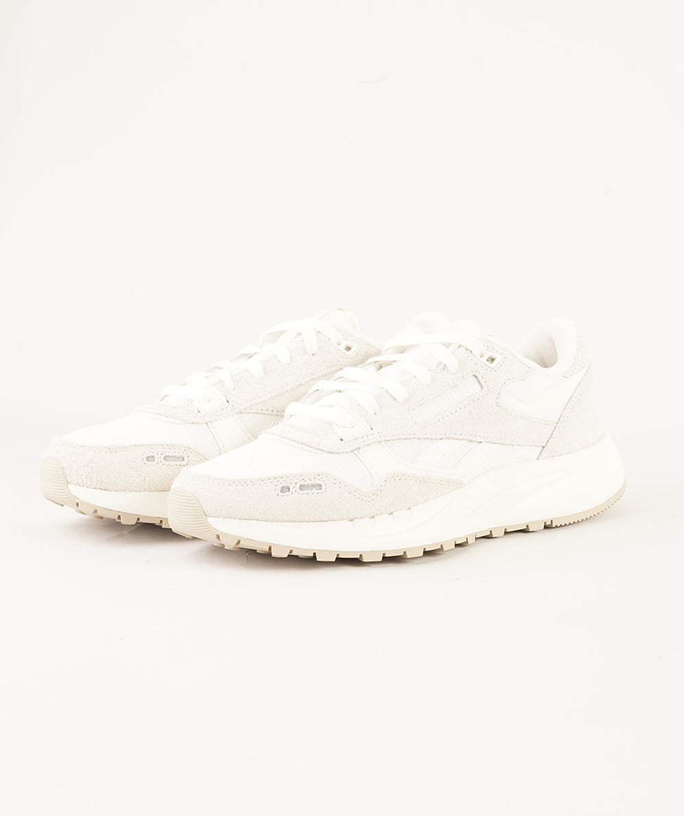 
                  
                    REEBOK CLASSIC LEATHER
                  
                