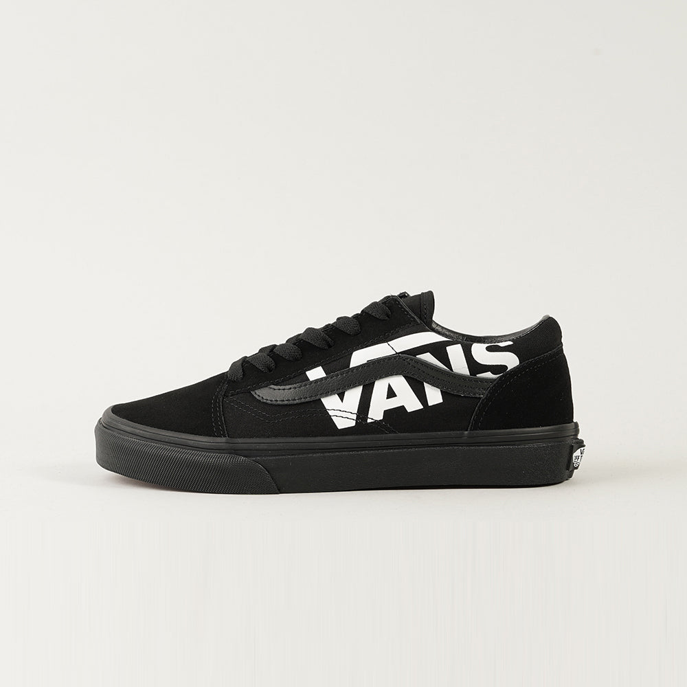 
                  
                    VANS OLD SKOOL
                  
                