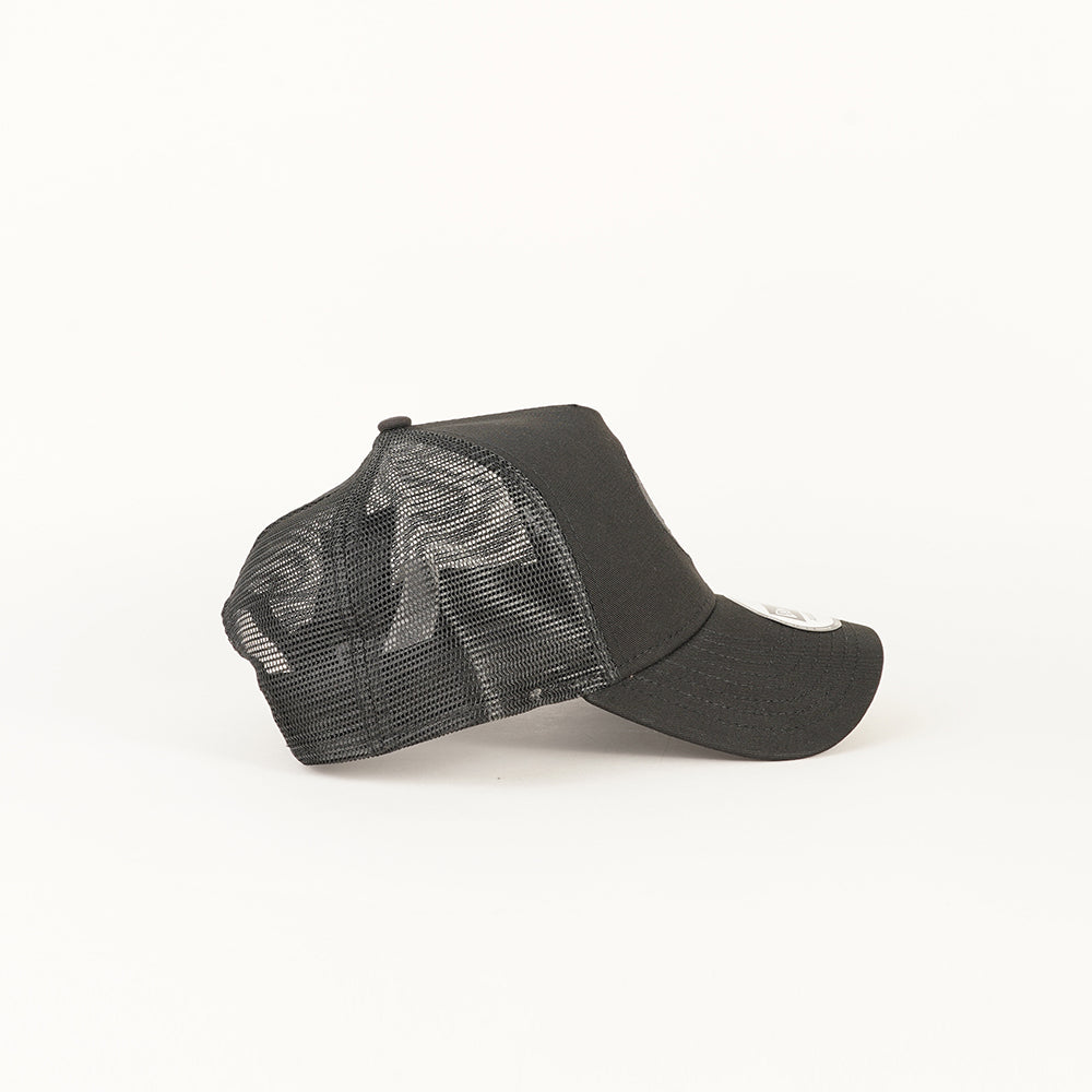
                  
                    NEW ERA TONAL ER TRUCKER
                  
                