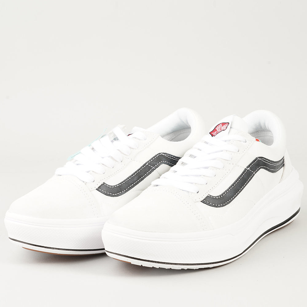 
                  
                    VANS OLD SKOOL OVER
                  
                