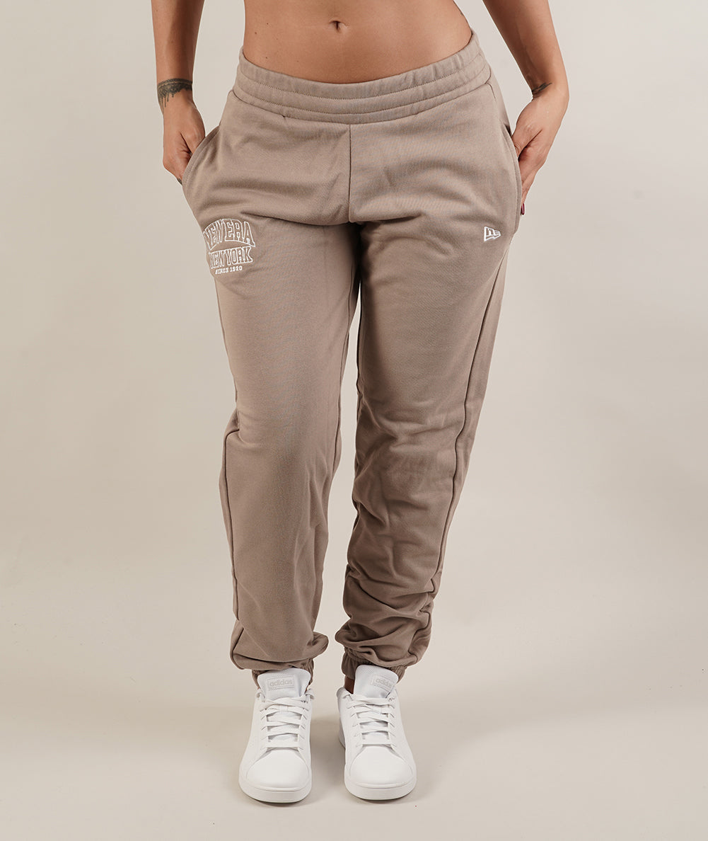 
                  
                    NEW ERA JOGGERS
                  
                