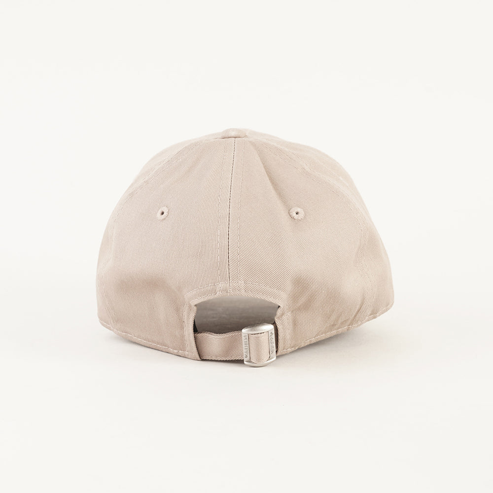 
                  
                    NEW ERA LEAGUE ESSENTIAL
                  
                